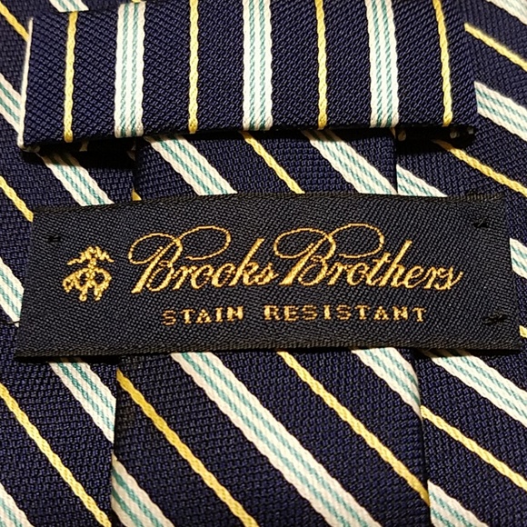 Brooks brothers tie - Picture 2 of 4